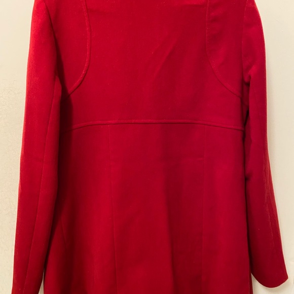 Red coat - Picture 2 of 3